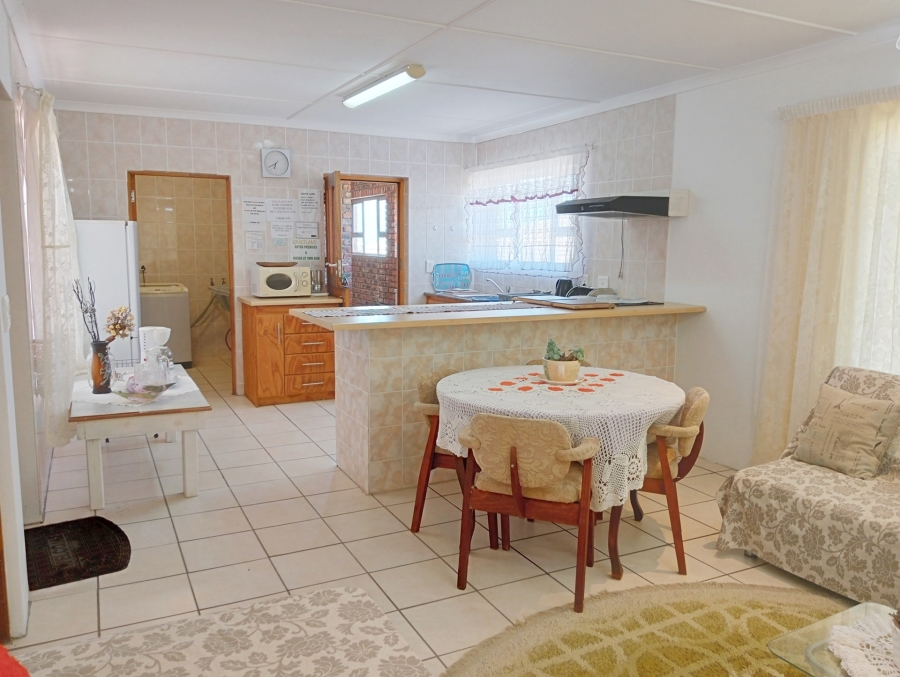 4 Bedroom Property for Sale in Struisbaai Western Cape